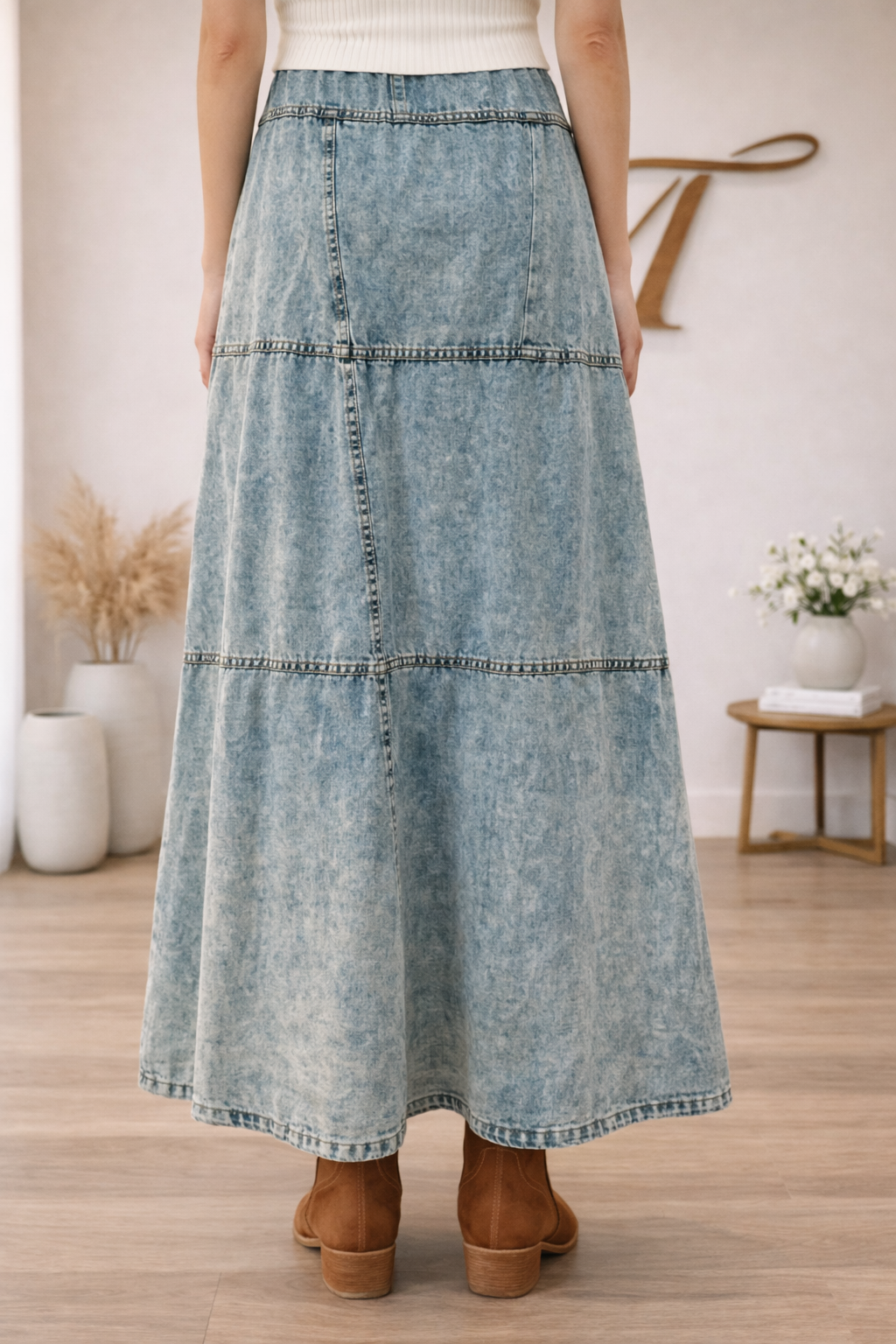 Gonna lunga in denim Lorraine con dettagli in piume