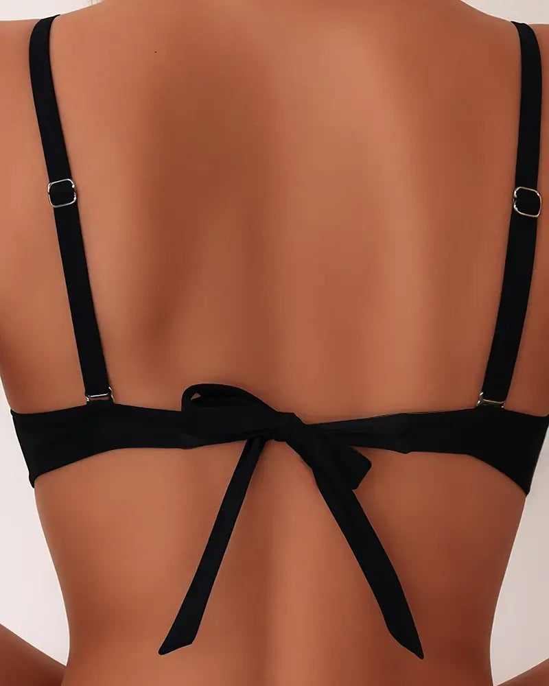 Bikini sexy con schiena scoperta