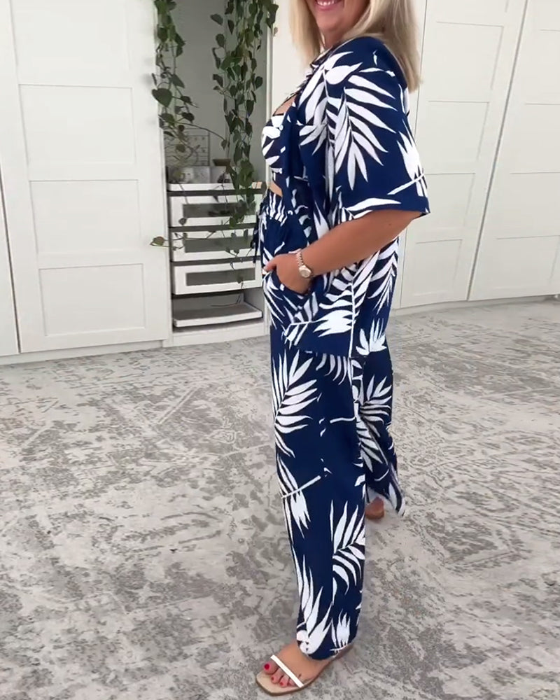 Costume da bagno a tre pezzi con stampa hawaiana