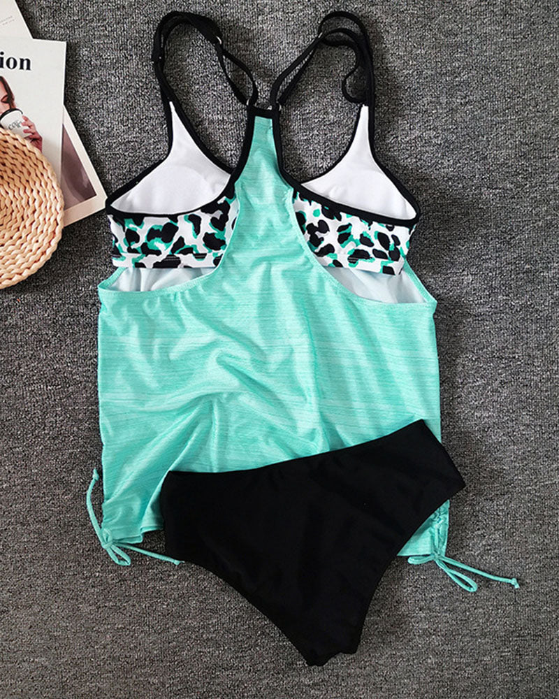 Tankini con stampa leopardata e scollo rotondo