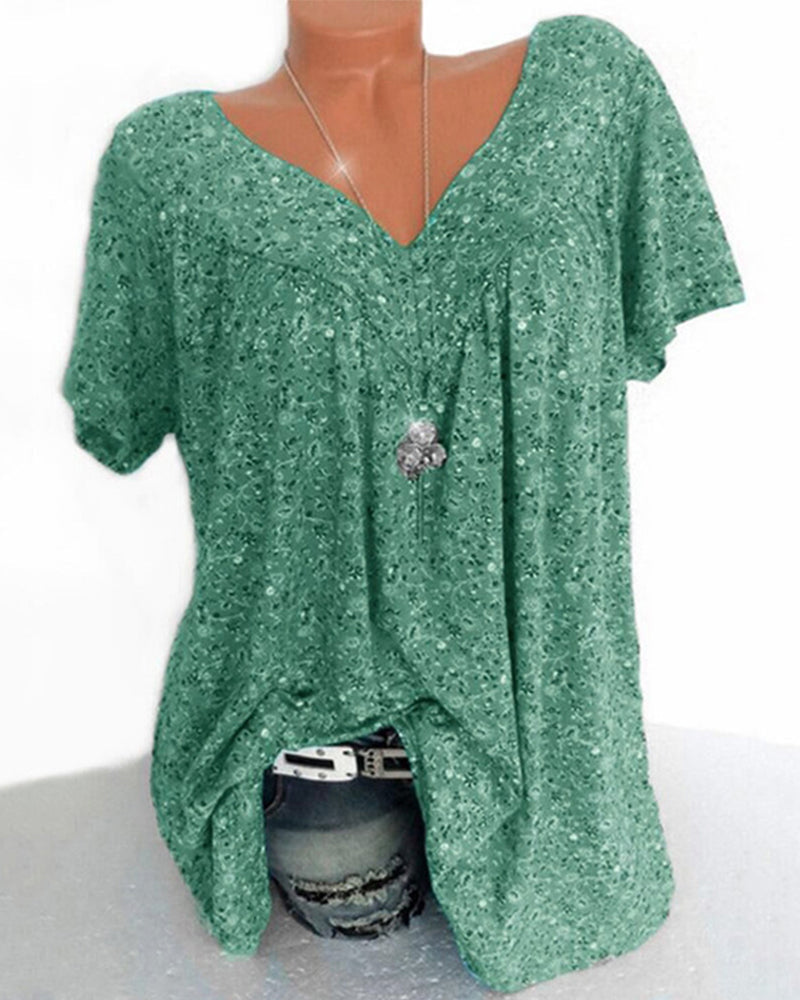 T-shirt ampio a maniche corte e scollo a V
