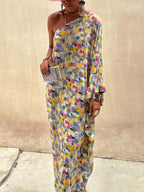 Abito lungo con stampa tie-dye e spalle scoperte per le vacanze
