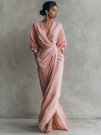 Vestito lungo minimalista rosa con scollo a V in misto lino da donna