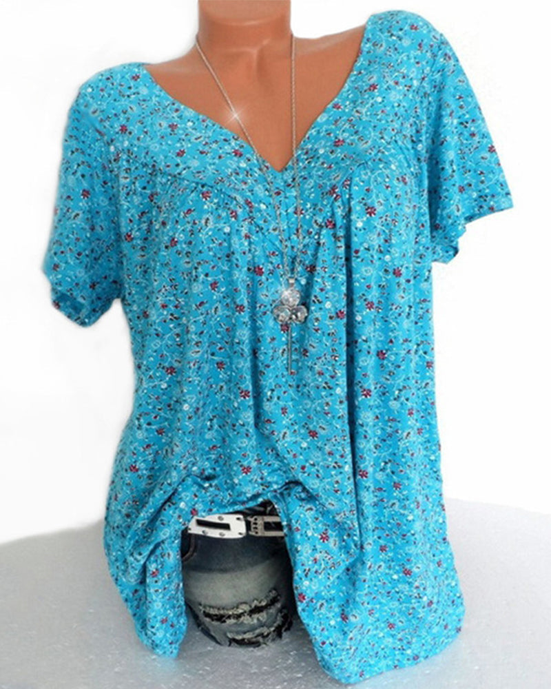 T-shirt ampio a maniche corte e scollo a V