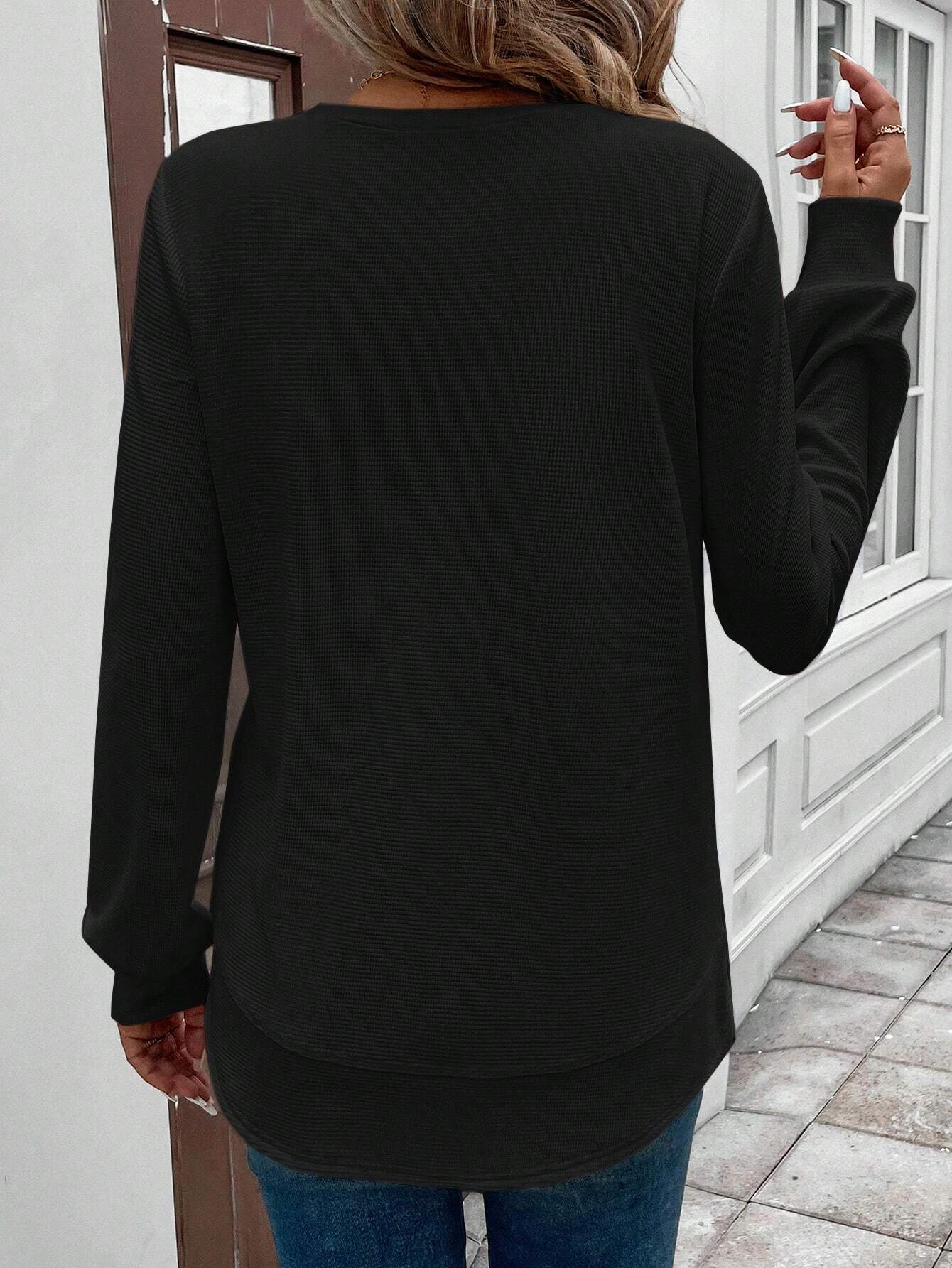T-shirt girocollo a maniche lunghe tinta unita