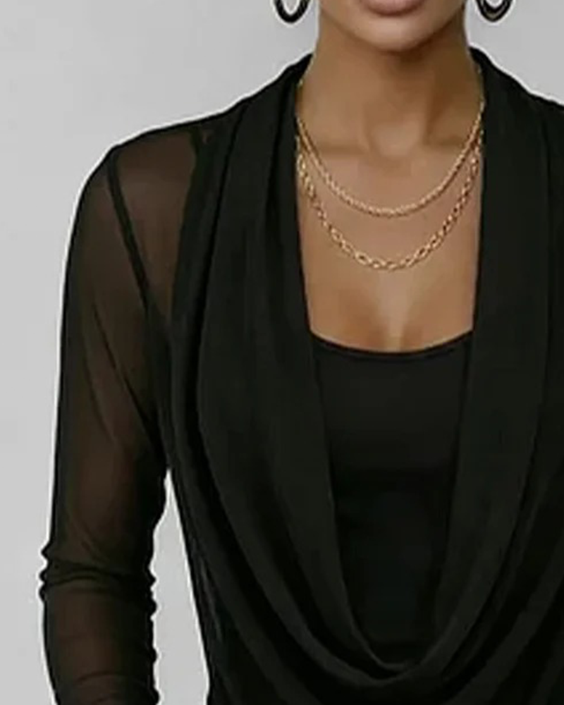 Completo in maglia a strati con collo ampio e maniche lunghe, due pezzi
