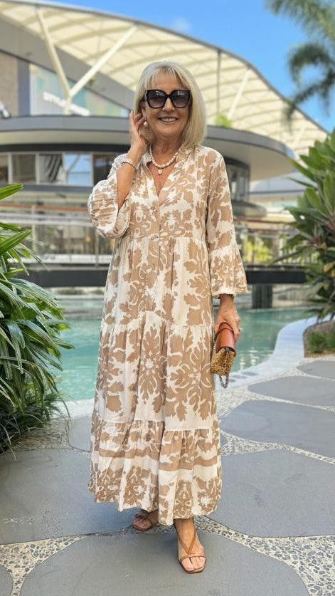 Bianca | Abito lungo boho con stampa barocca e maniche a campana
