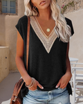 T-shirt scollo a V con pizzo