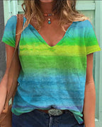 T-shirt casual con scollo a V e stampa arcobaleno