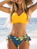 Completo bikini a vita media con stampa floreale bohémien e laccetti