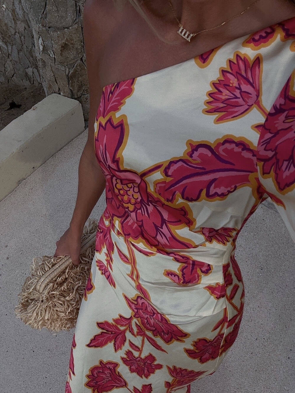 Vestito lungo svasato monospalla in raso con stampa floreale, pezzo unico