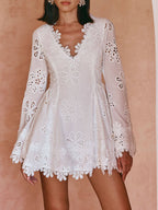 Mini abito elegante con pizzo