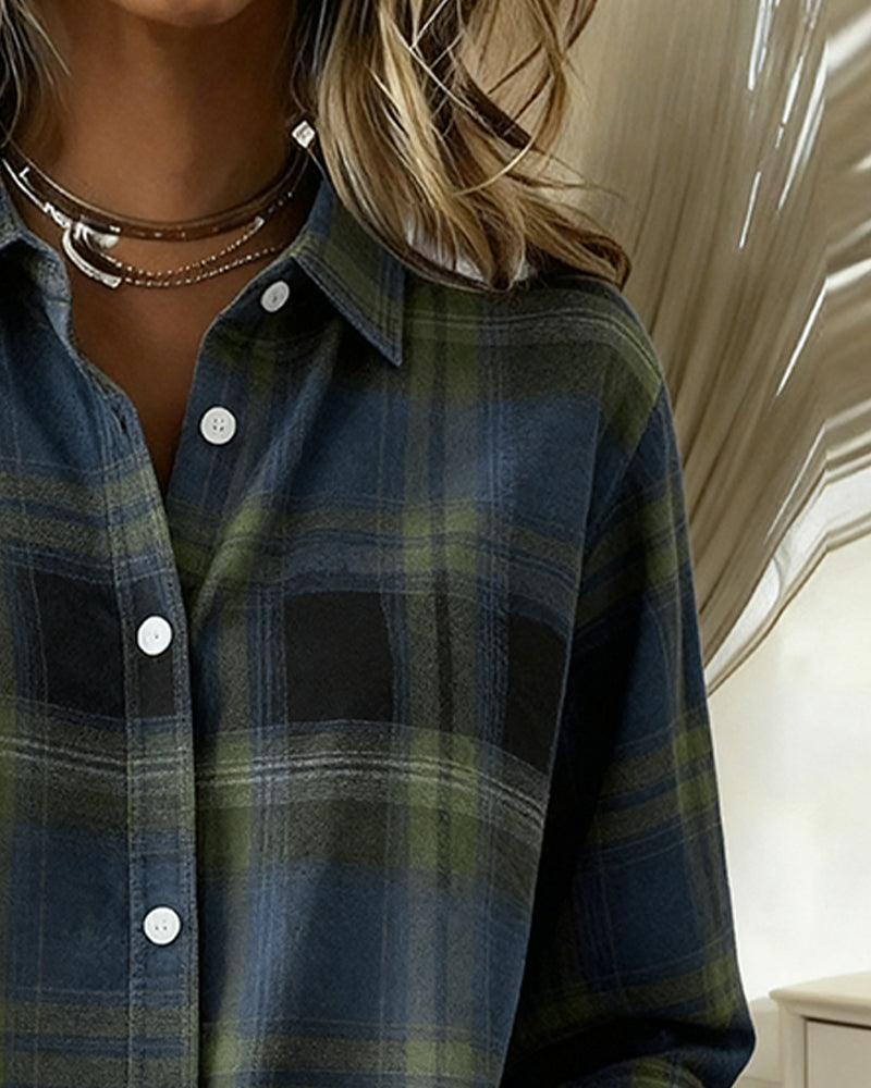 Camicia con motivo a quadri e colletto a revers