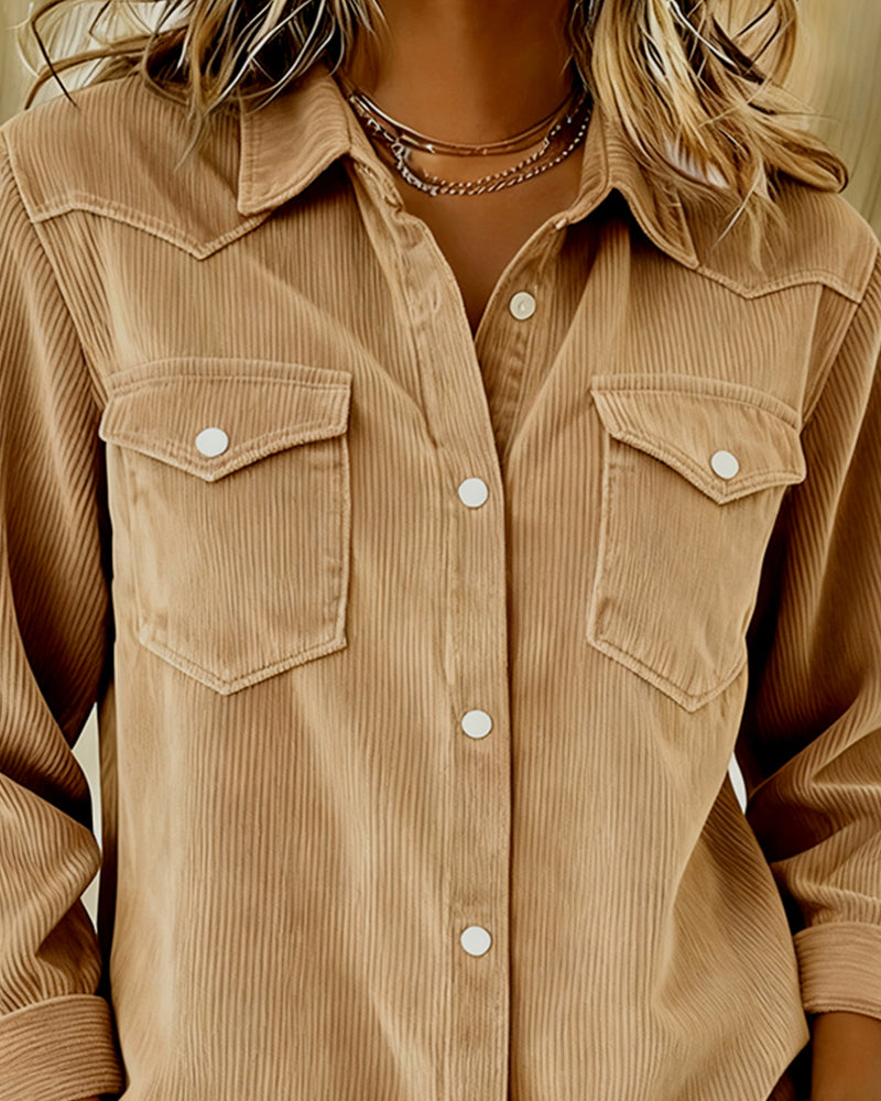 Camicia a maniche lunghe con risvolti e bottoni