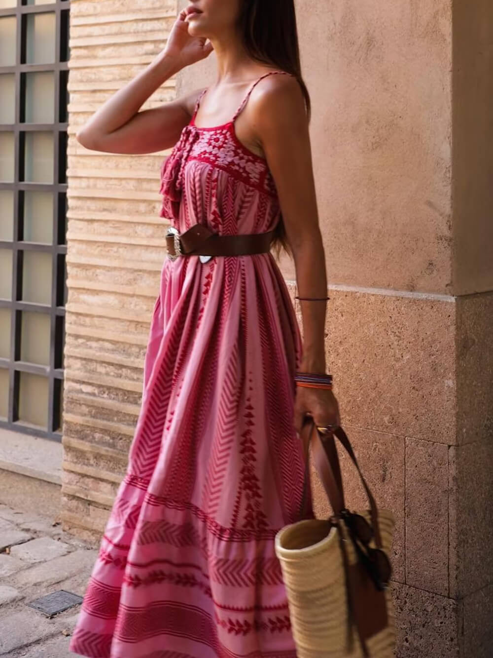 Abito lungo in maglia con patchwork uncinetto etnico