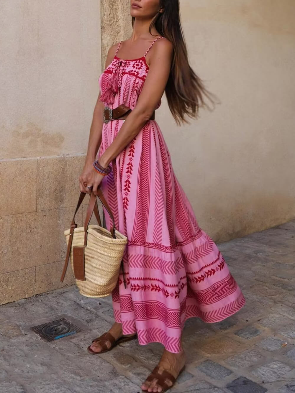 Abito lungo in maglia con patchwork uncinetto etnico