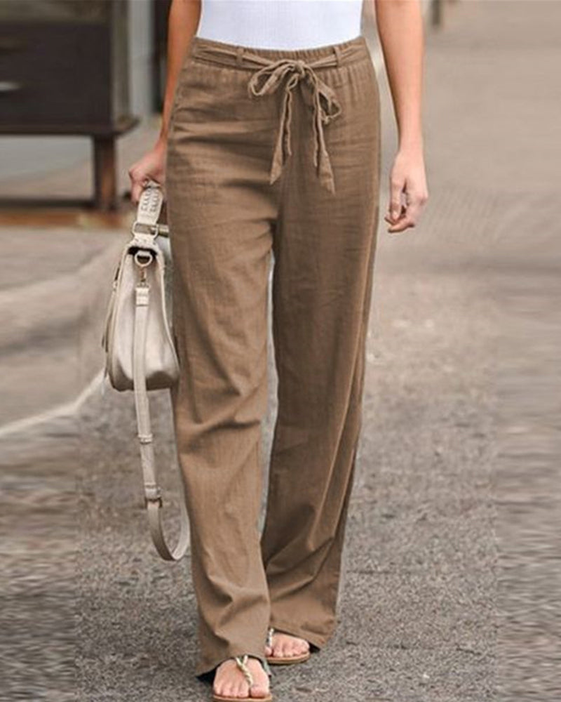 Pantaloni a gamba dritta con vita elasticizzata