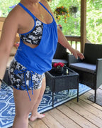 Costume da bagno stampato con bretelle e boxer