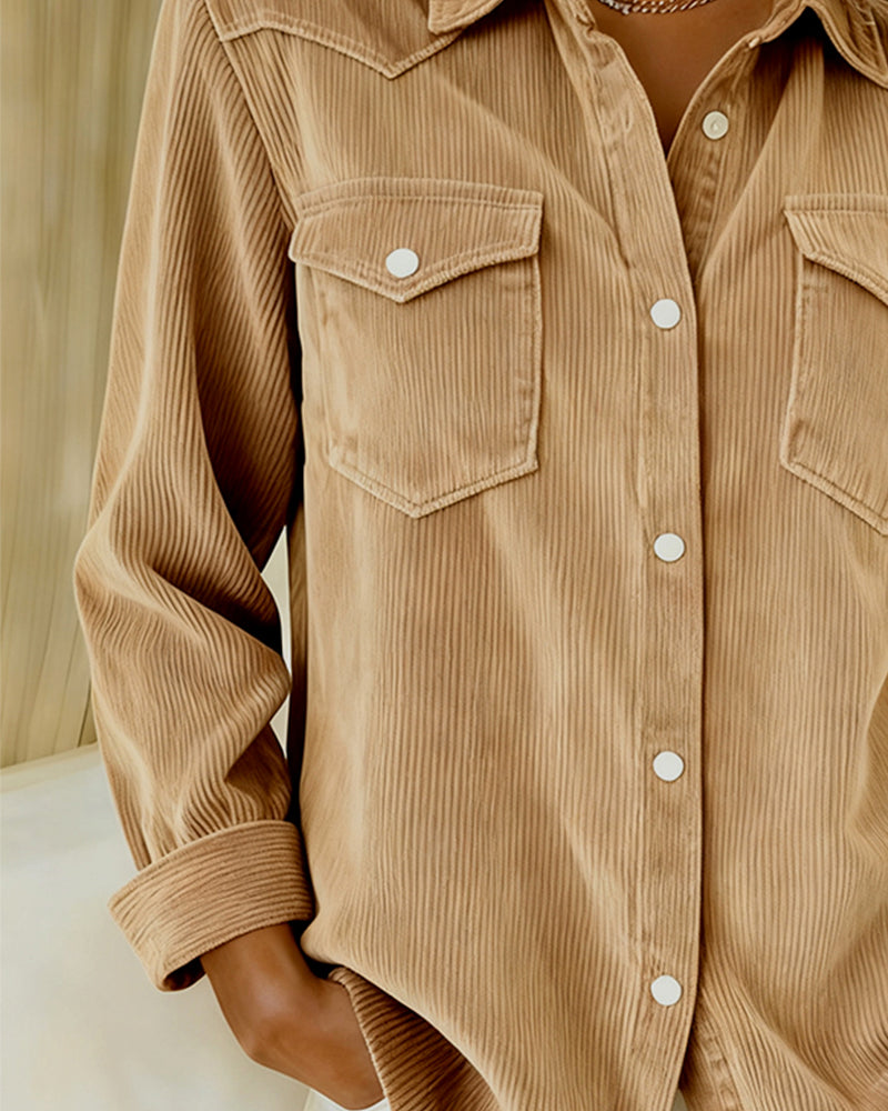 Camicia a maniche lunghe con risvolti e bottoni