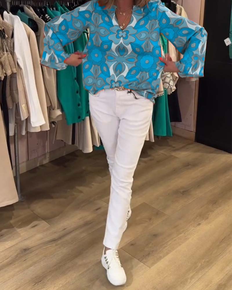 Blusa stampata ampia e versatile
