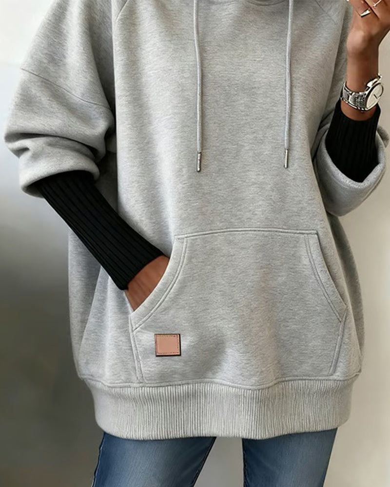 Felpa con cappuccio ampia e casual