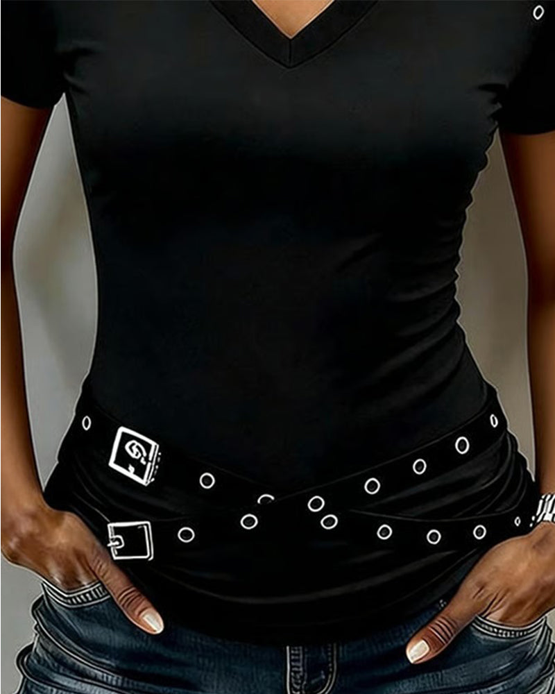 T-shirt slim con scollo a incrocio e intagli