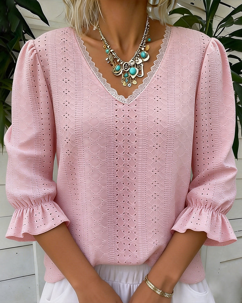 T-shirt elegante scollo a V in pizzo traforato