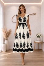 Abito lungo elegante con scollo a V