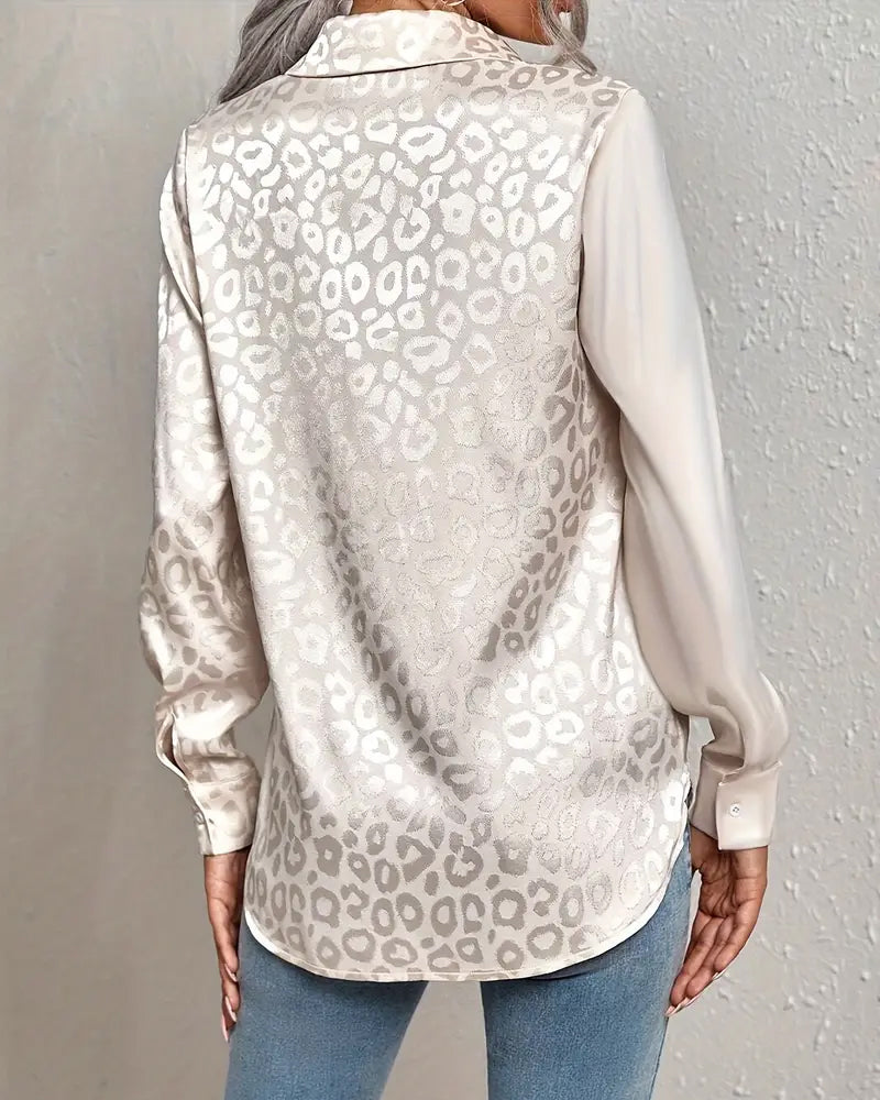 Camicia di raso con stampa leopardata e intarsi