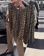 Camicetta alla moda con stampa leopardata monospalla