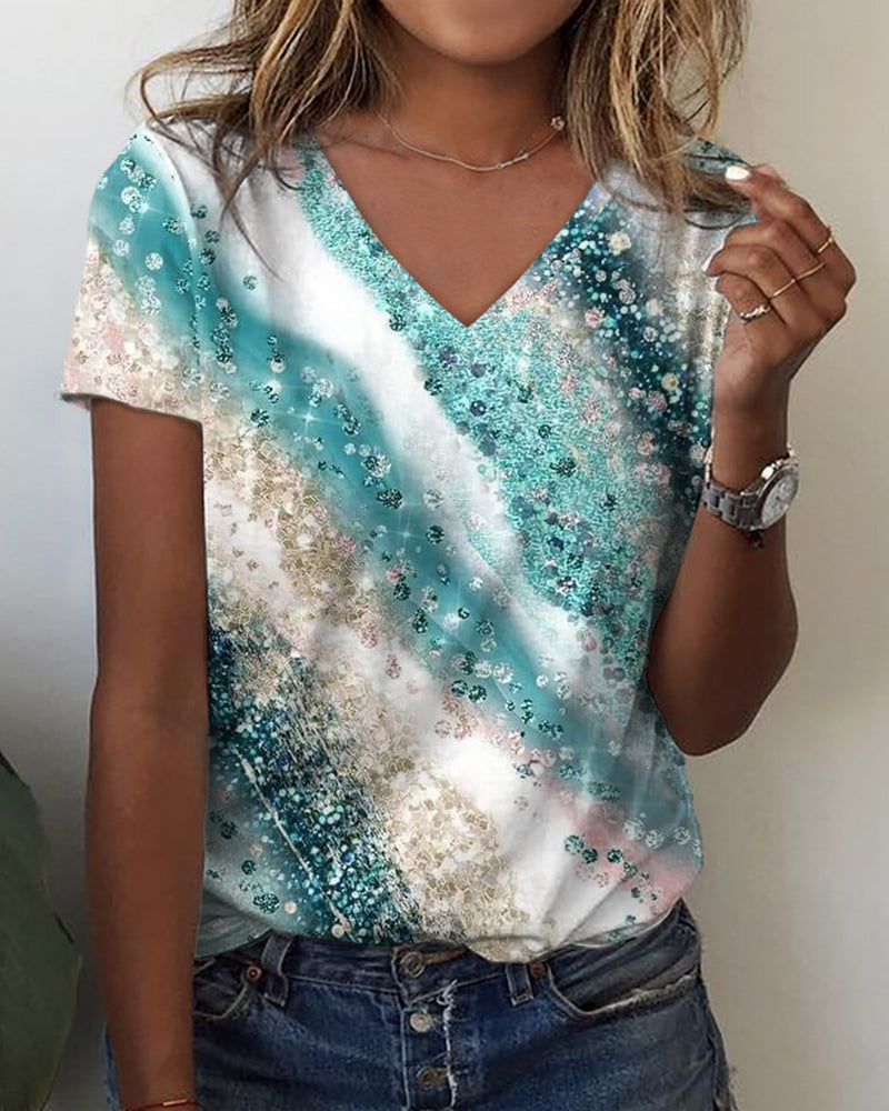 T-shirt con scollo a V con stampa sfumata
