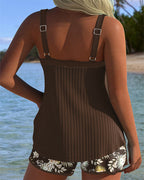 Tankini a righe a due pezzi con pantaloncini da spiaggia
