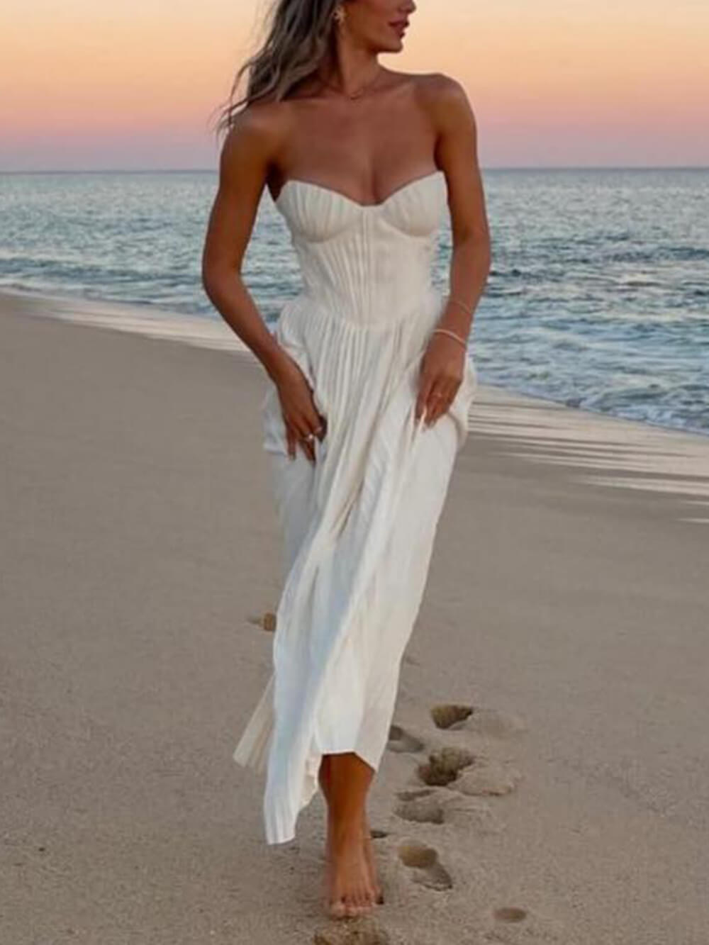 Abito lungo plissettato elegante senza spalline