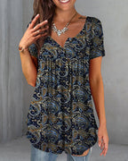 T-shirt ampio a maniche corte e scollo a V