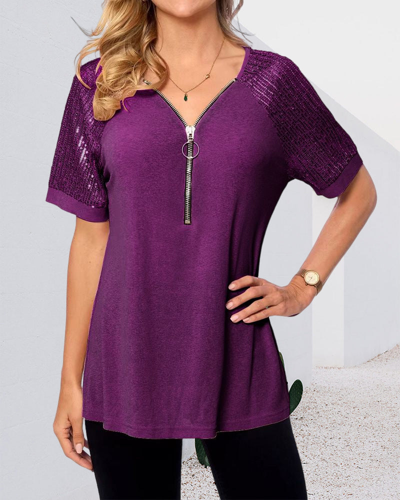 T-shirt con paillettes e maniche corte