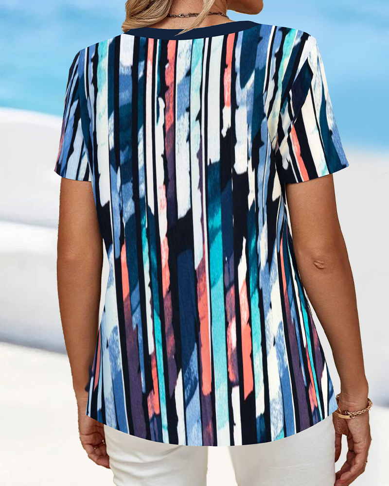 T-shirt a Maniche Corte con Scollo Ampio Stampato
