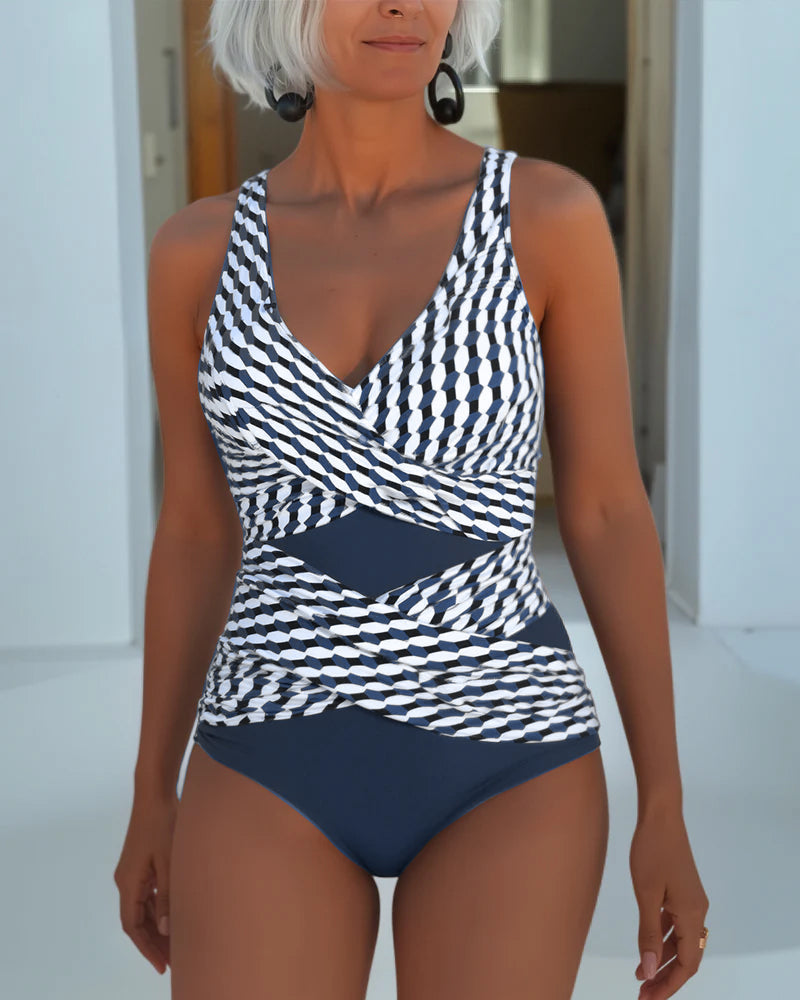 Costume da bagno incrociato con taglio cut-out per uno stile rilassato da resort