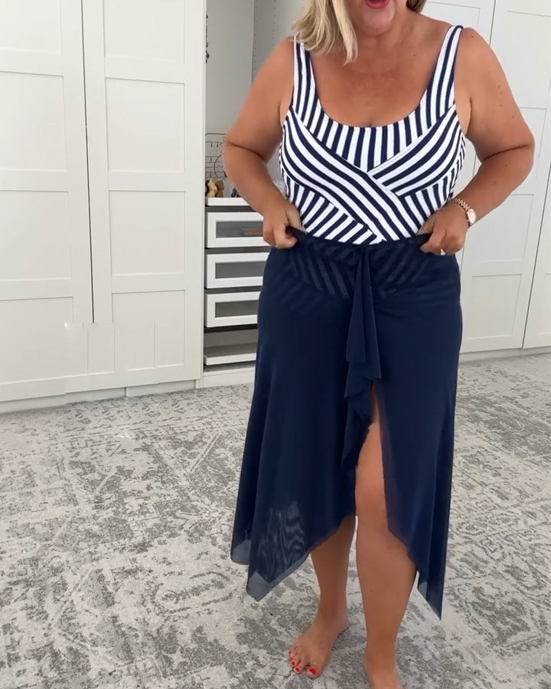 Costume da bagno intero a righe con scollo a U
