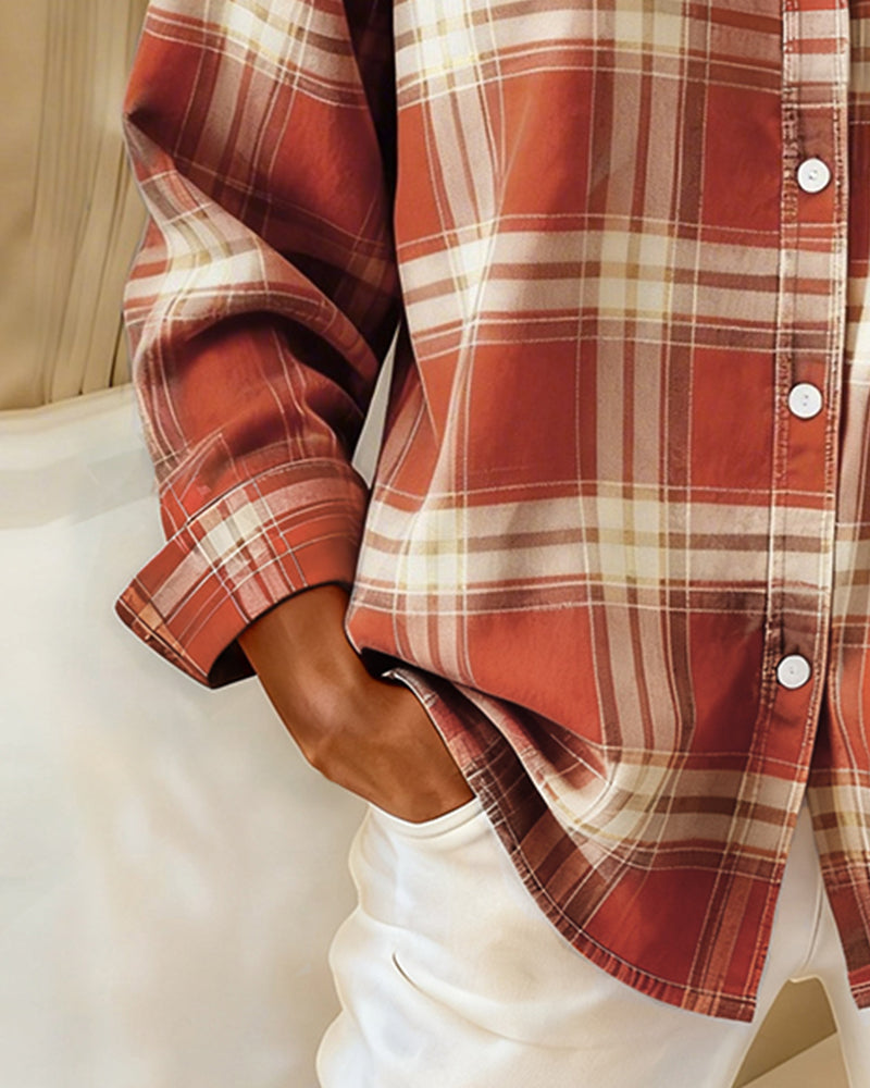 Camicia con motivo a quadri e colletto a revers