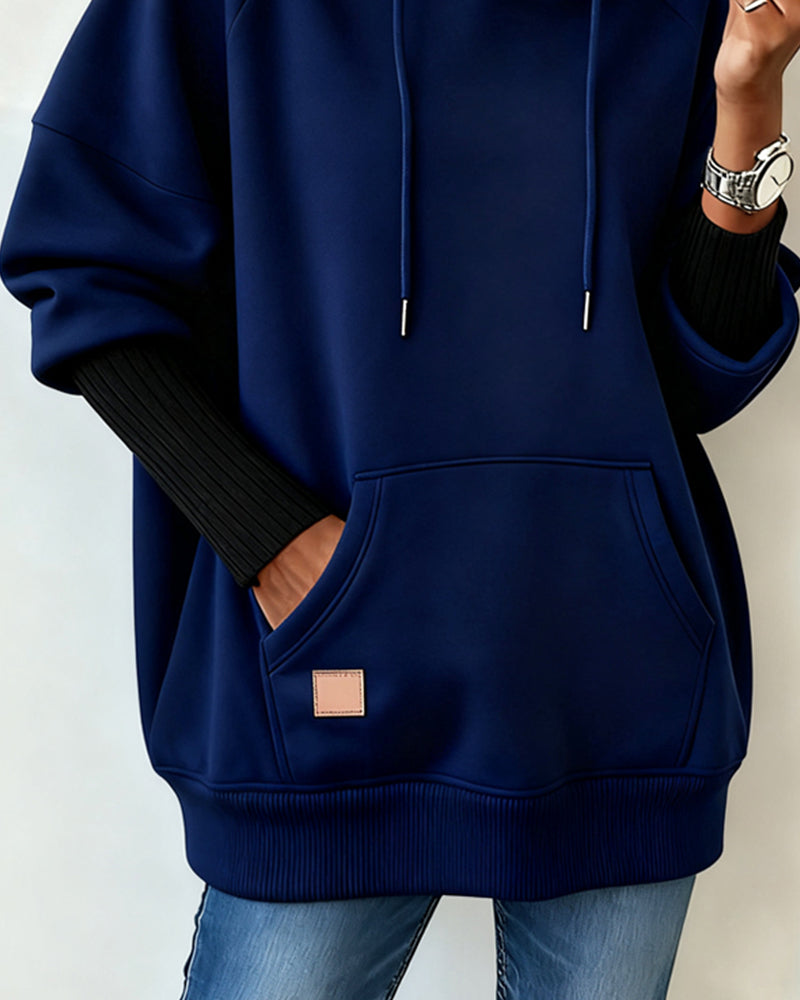 Felpa con cappuccio ampia e casual