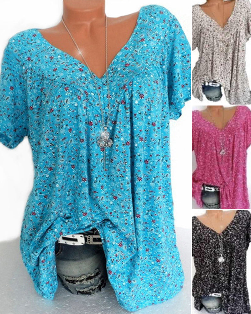 T-shirt ampio a maniche corte e scollo a V