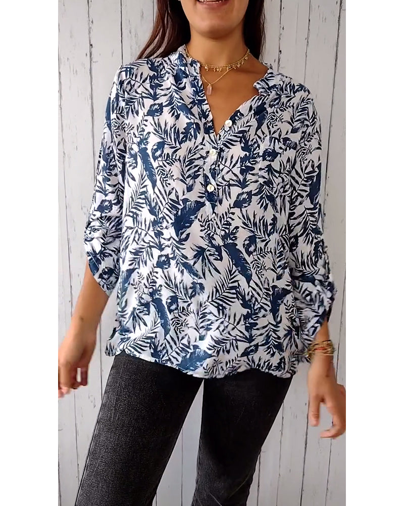 Blusa casual abbottonata con stampa a foglie, scollo a V e maniche a tre quarti