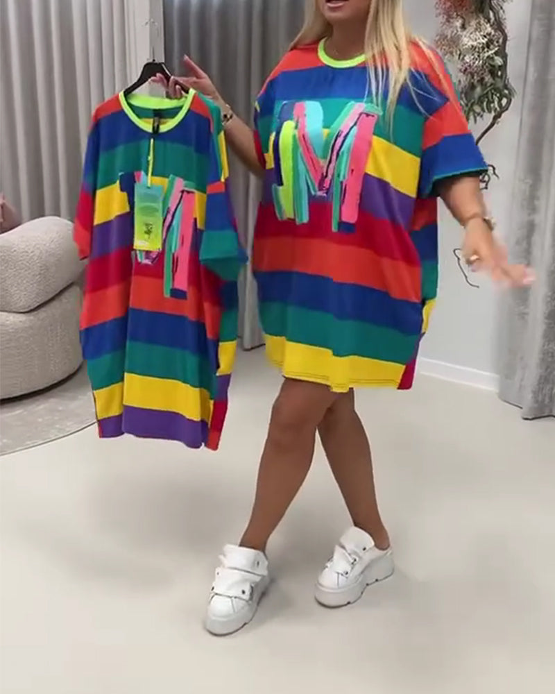 Abito Arcobaleno a Righe con Lettere