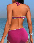 Bikini estivo semplice con scollo all'americana e arricciature
