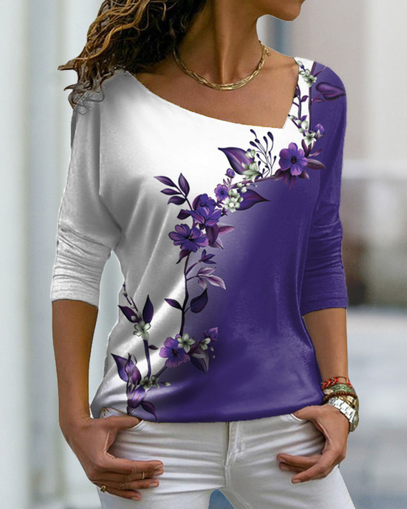 Top a maniche lunghe con scollo a V a stampa floreale