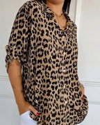 Camicette alla moda con stampa leopardata