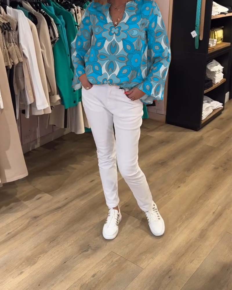 Blusa stampata ampia e versatile