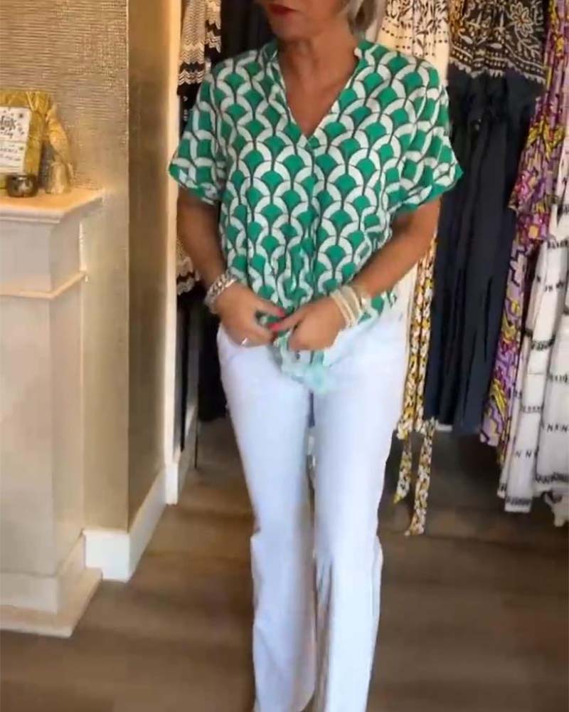 Top casual stampato a maniche corte e scollo a V