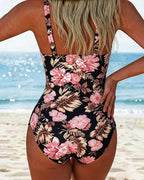 Costume intero con contrasto floreale