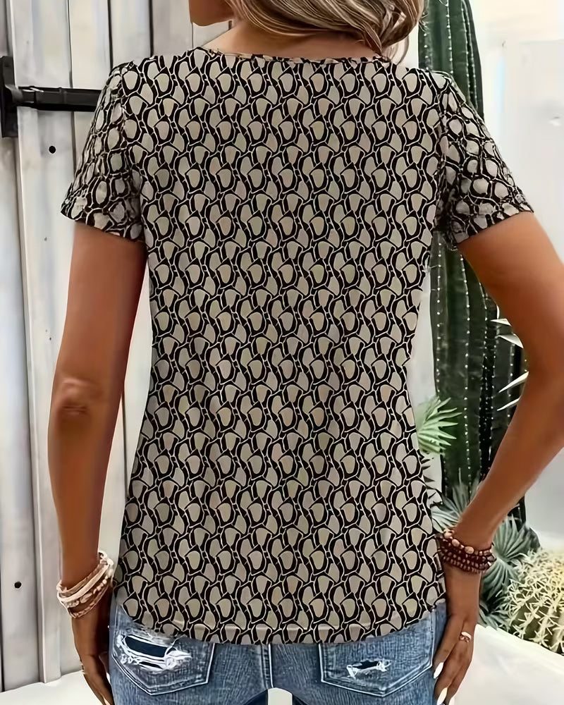 T-Shirt con Stampa Geometrica ad Anello